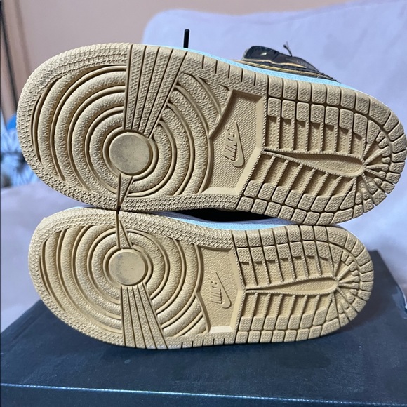 Worn once - Picture 4 of 5